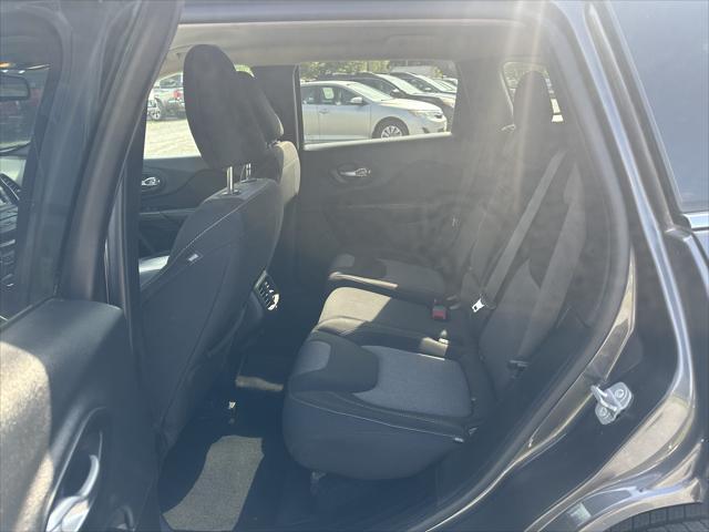 used 2014 Jeep Cherokee car, priced at $7,985