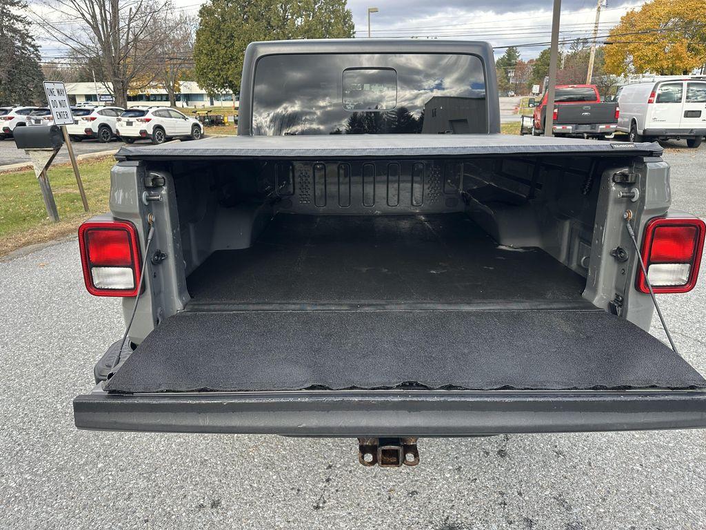used 2021 Jeep Gladiator car, priced at $25,995