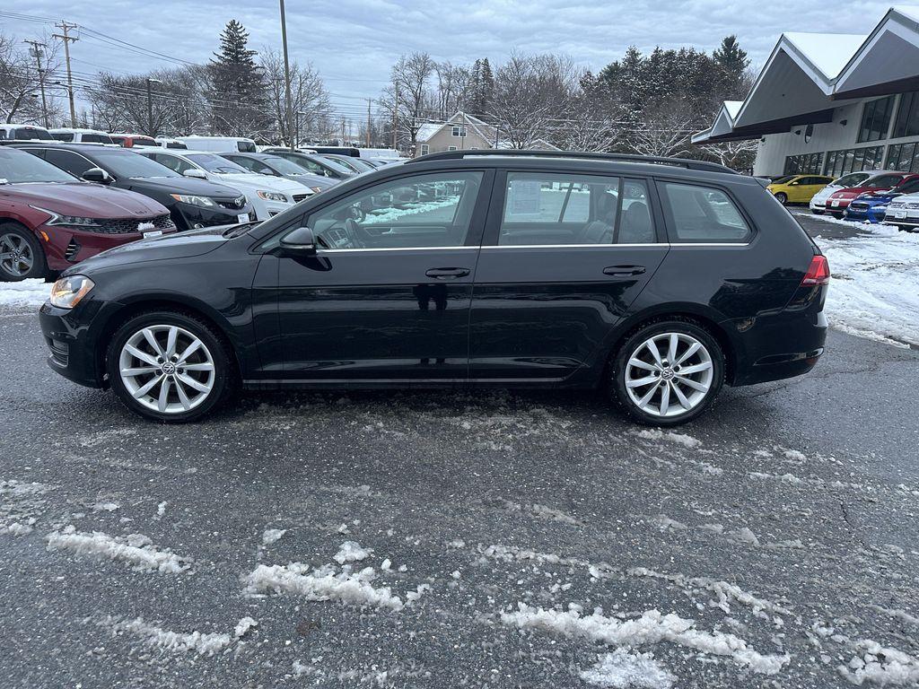 used 2017 Volkswagen Golf SportWagen car, priced at $9,895