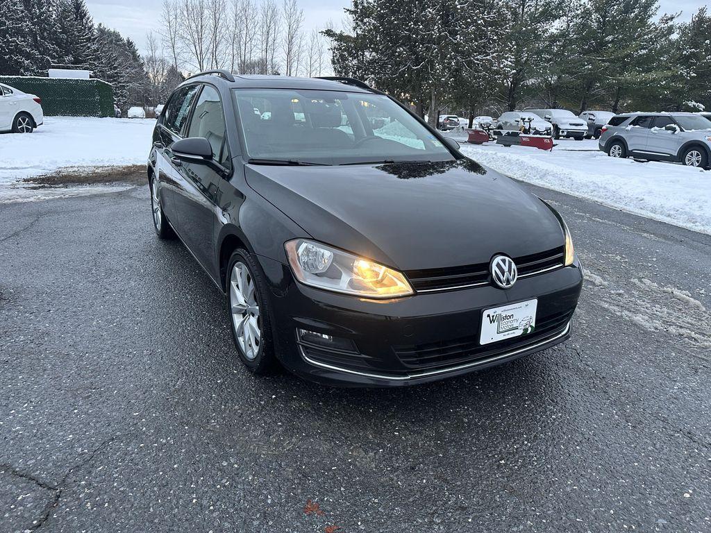 used 2017 Volkswagen Golf SportWagen car, priced at $9,895
