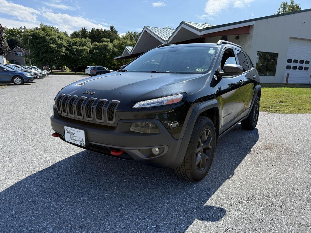 used 2015 Jeep Cherokee car, priced at $5,995