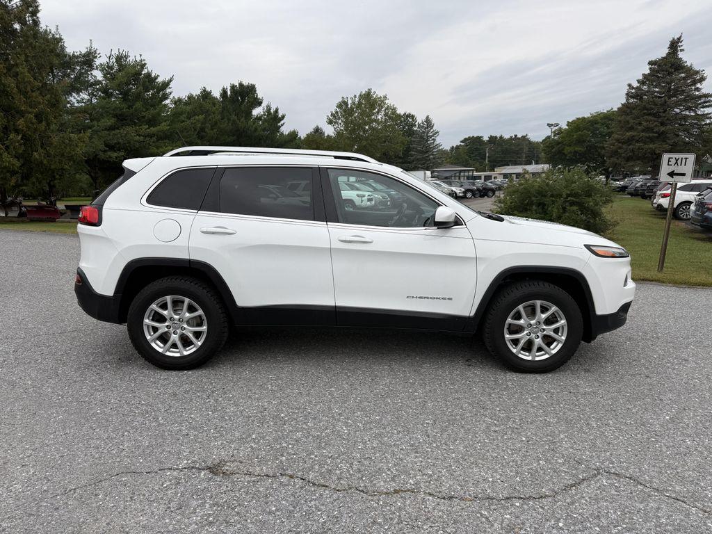 used 2015 Jeep Cherokee car, priced at $6,995