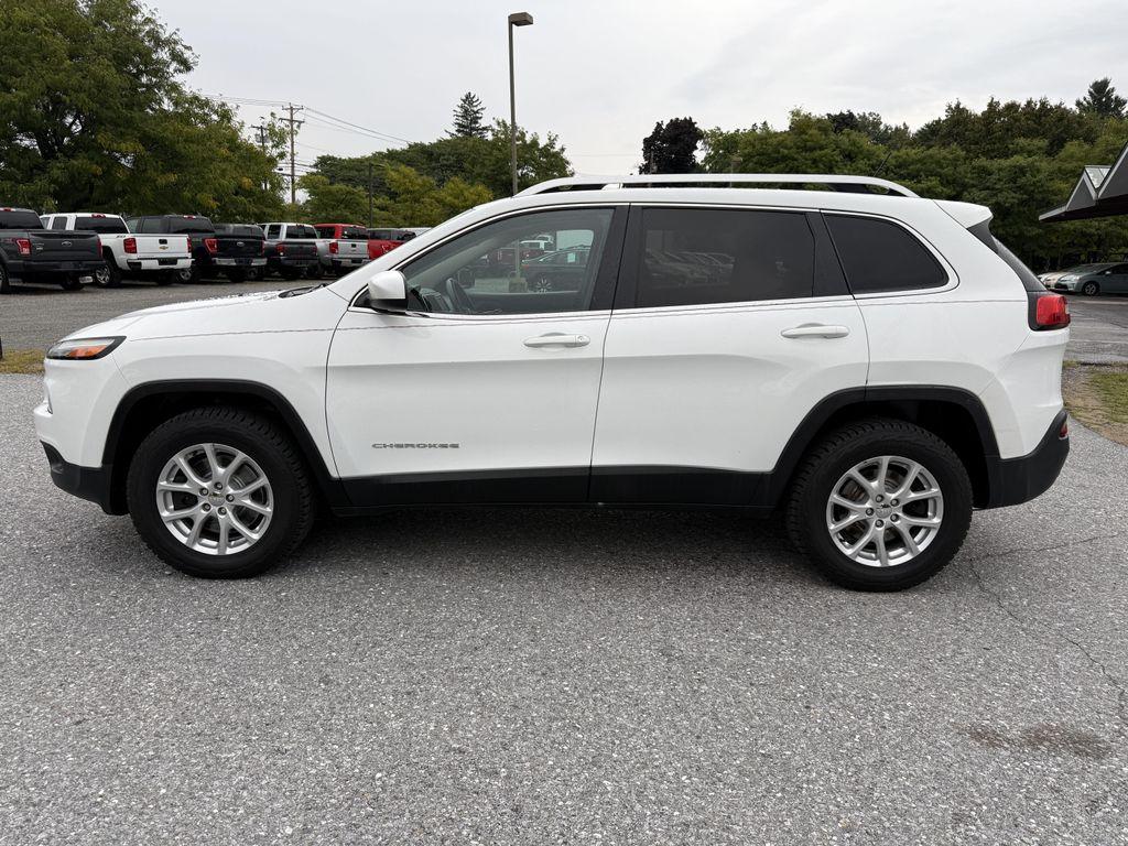 used 2015 Jeep Cherokee car, priced at $6,995