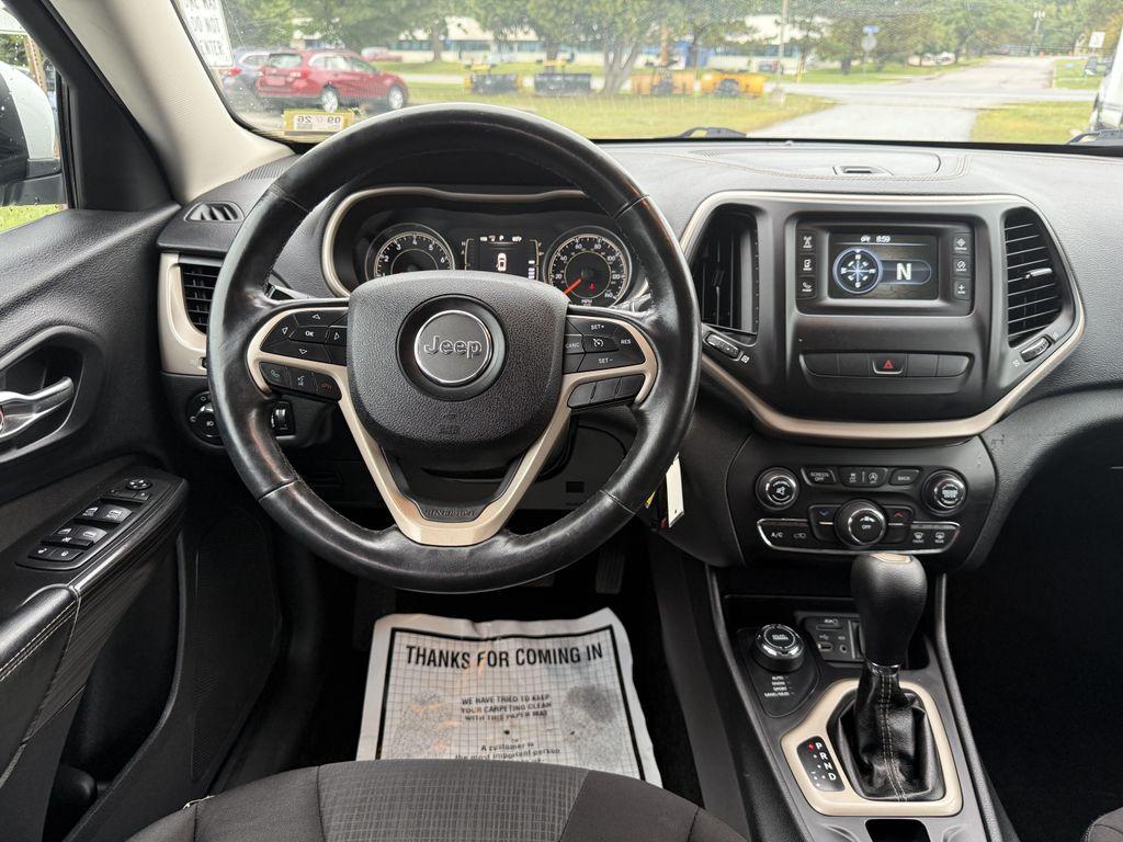 used 2015 Jeep Cherokee car, priced at $6,995