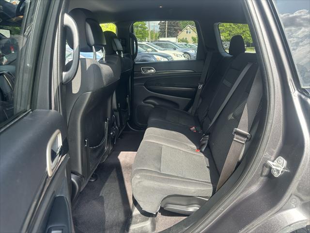 used 2016 Jeep Grand Cherokee car, priced at $12,895