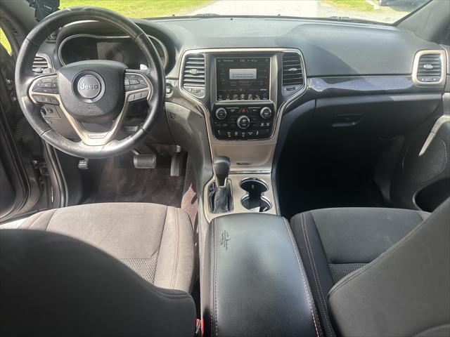 used 2016 Jeep Grand Cherokee car, priced at $12,895