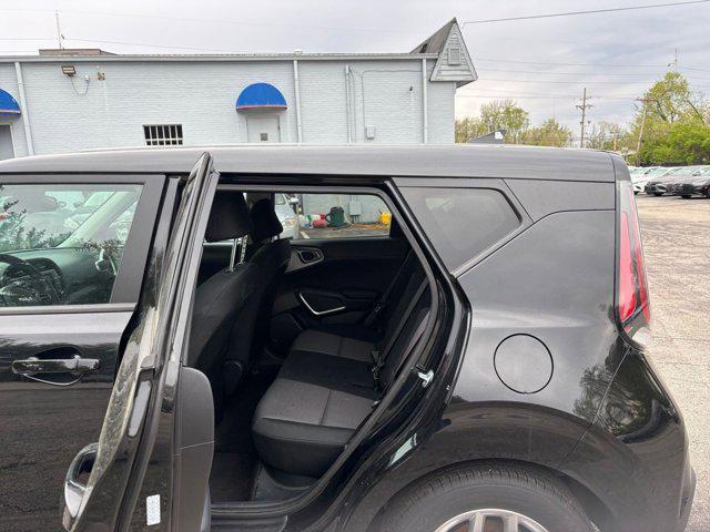 used 2024 Kia Soul car, priced at $19,869