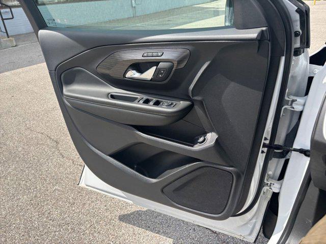 used 2024 GMC Terrain car, priced at $26,011