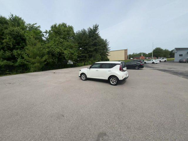 used 2023 Kia Soul car, priced at $17,228
