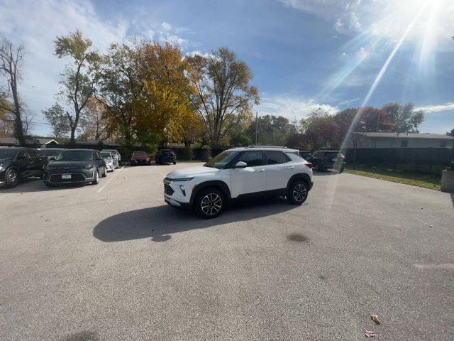 used 2025 Chevrolet TrailBlazer car, priced at $21,944