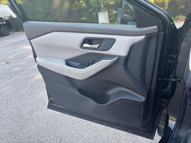 used 2024 Nissan Rogue car, priced at $24,659