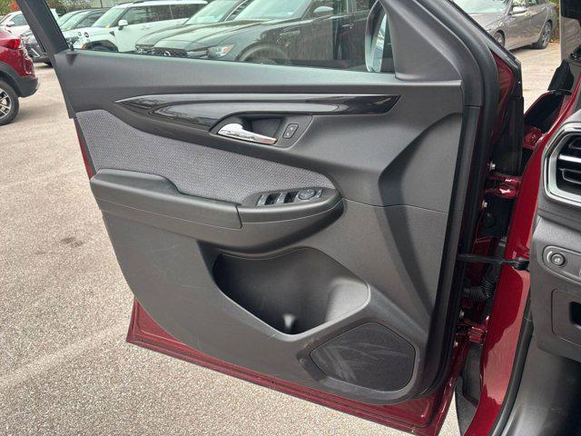 used 2025 Chevrolet TrailBlazer car, priced at $22,185