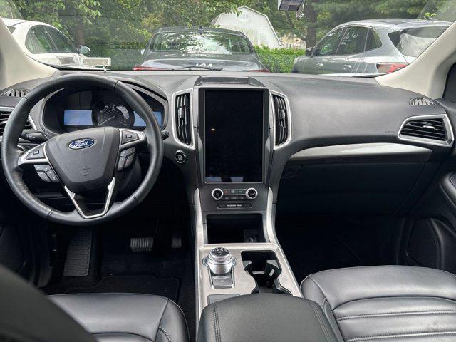 used 2024 Ford Edge car, priced at $25,404
