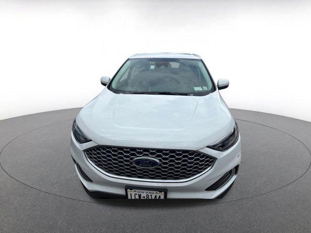 used 2024 Ford Edge car, priced at $25,404