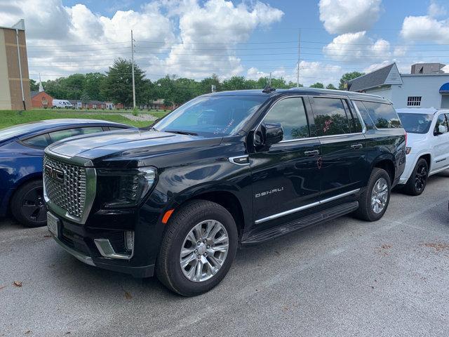 used 2023 GMC Yukon XL car, priced at $70,555