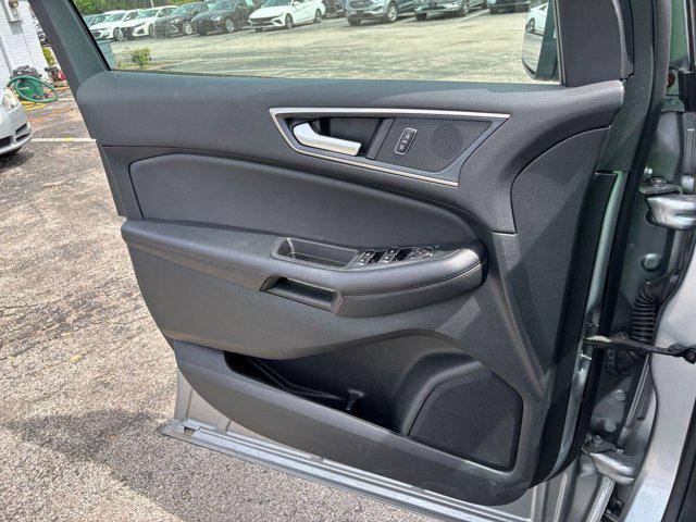 used 2024 Ford Edge car, priced at $25,148
