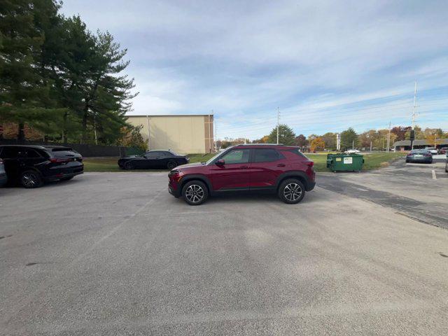 used 2025 Chevrolet TrailBlazer car, priced at $23,567