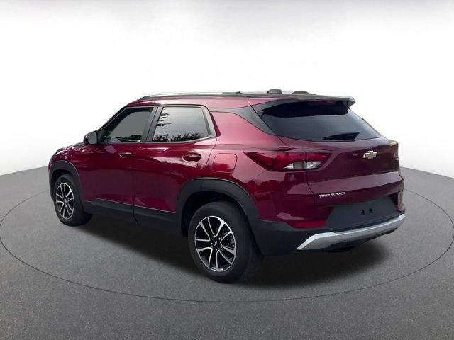 used 2025 Chevrolet TrailBlazer car, priced at $23,567