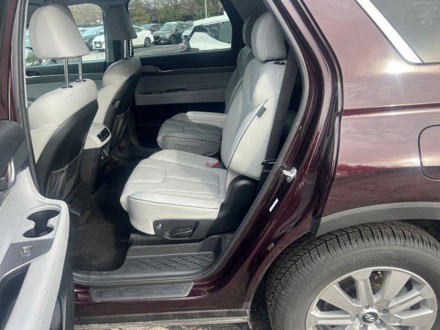 used 2024 Hyundai Palisade car, priced at $34,671