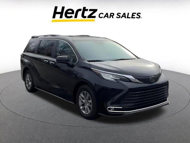 used 2023 Toyota Sienna car, priced at $39,402