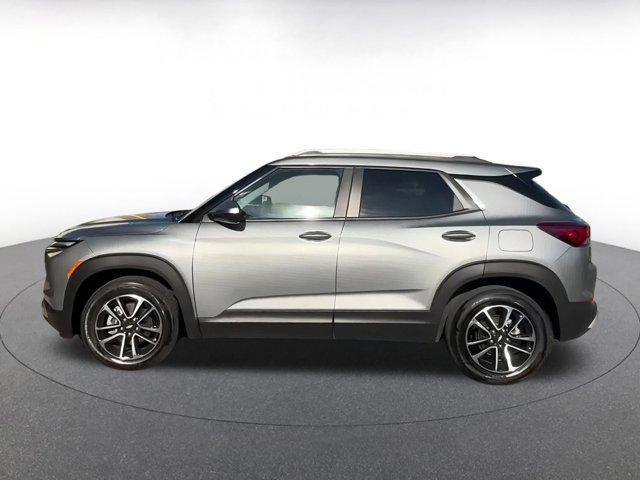 used 2025 Chevrolet TrailBlazer car, priced at $23,721