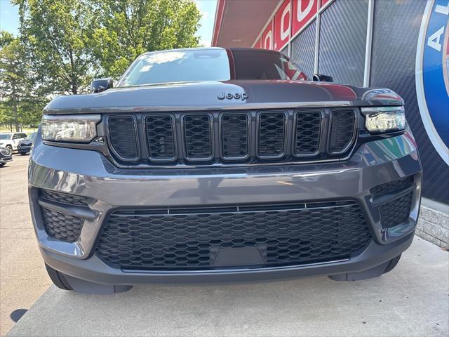 used 2022 Jeep Grand Cherokee car, priced at $33,599