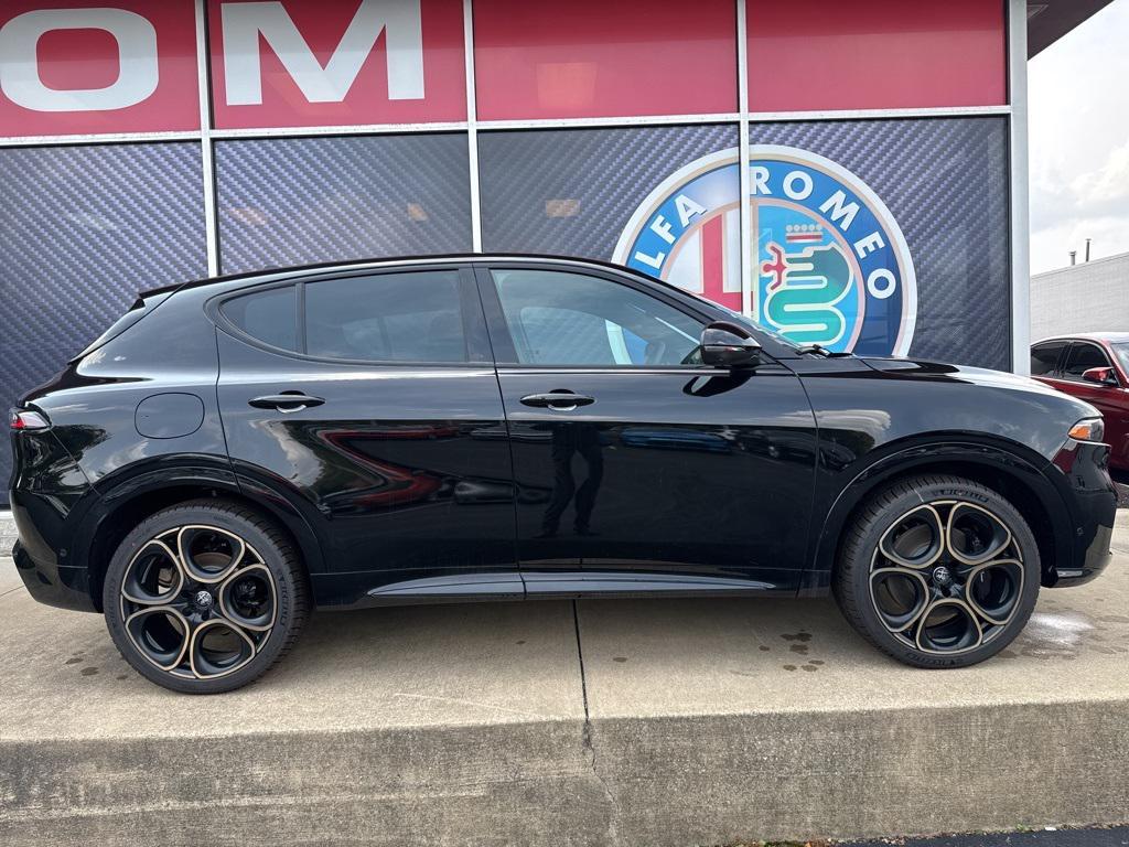 new 2025 Alfa Romeo Tonale car, priced at $53,697
