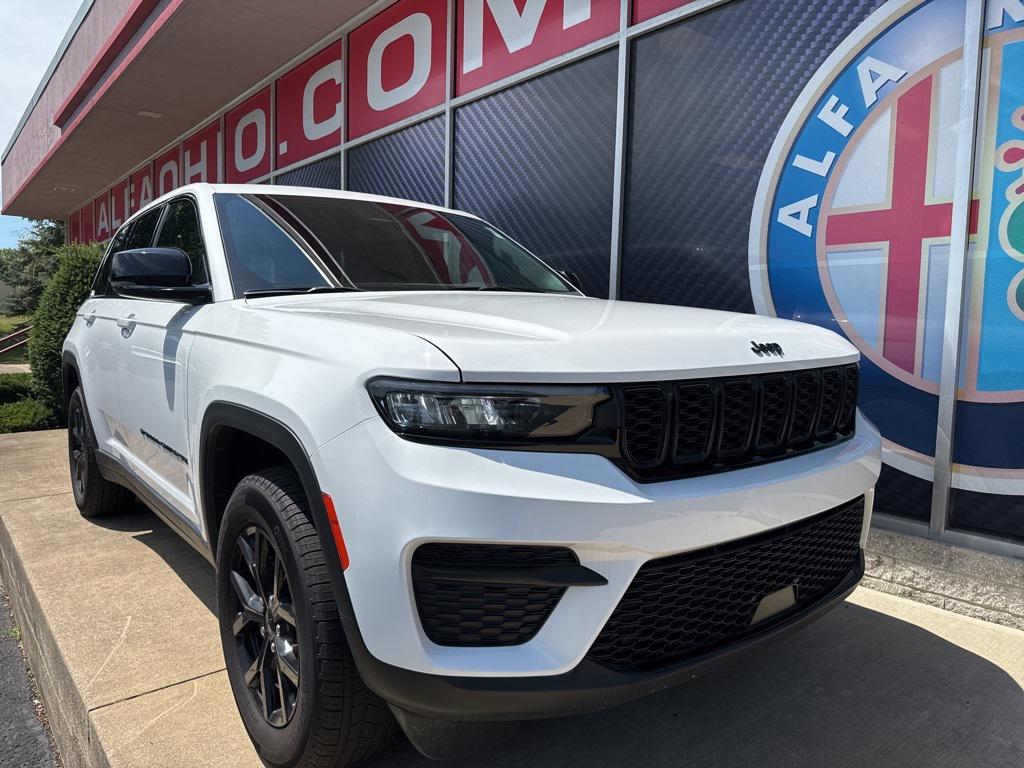used 2024 Jeep Grand Cherokee car, priced at $32,826