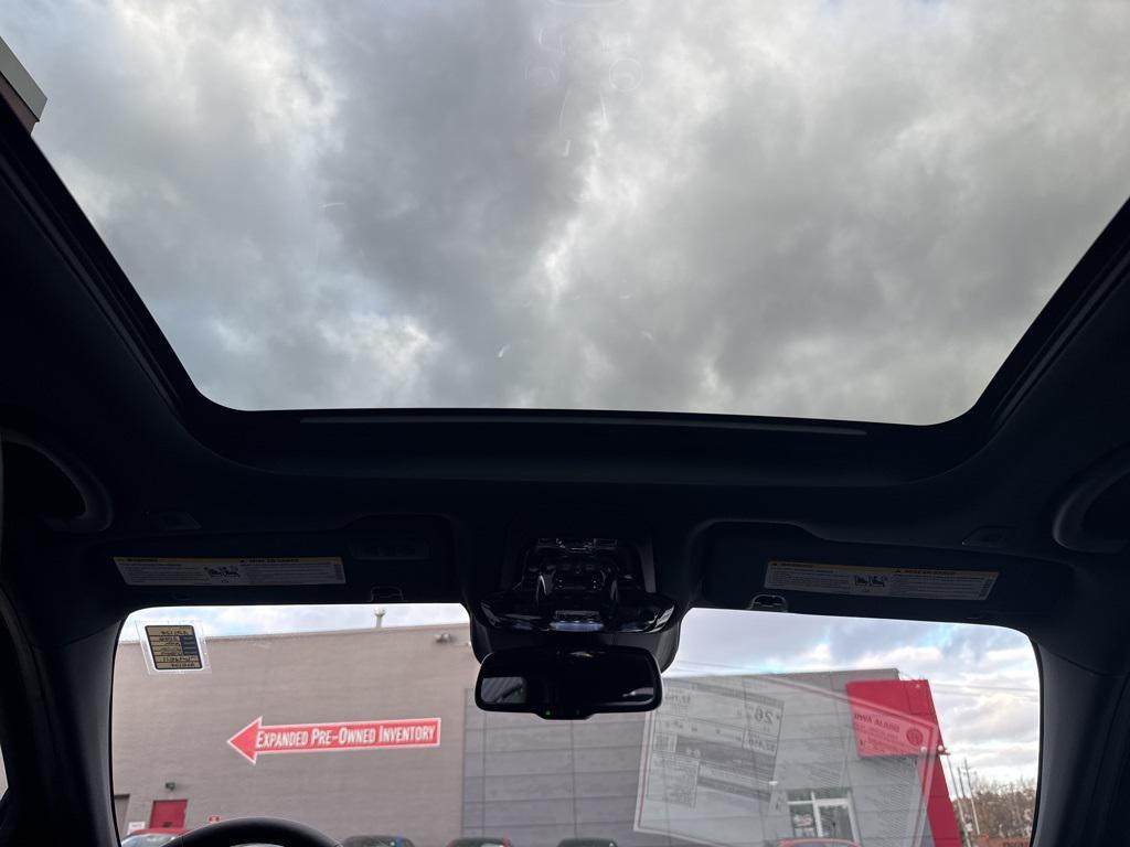 new 2025 Alfa Romeo Giulia car, priced at $49,425