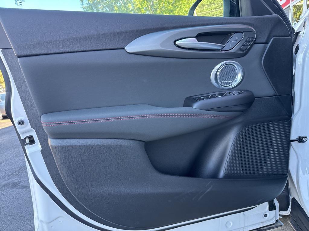 new 2025 Alfa Romeo Tonale car, priced at $52,024