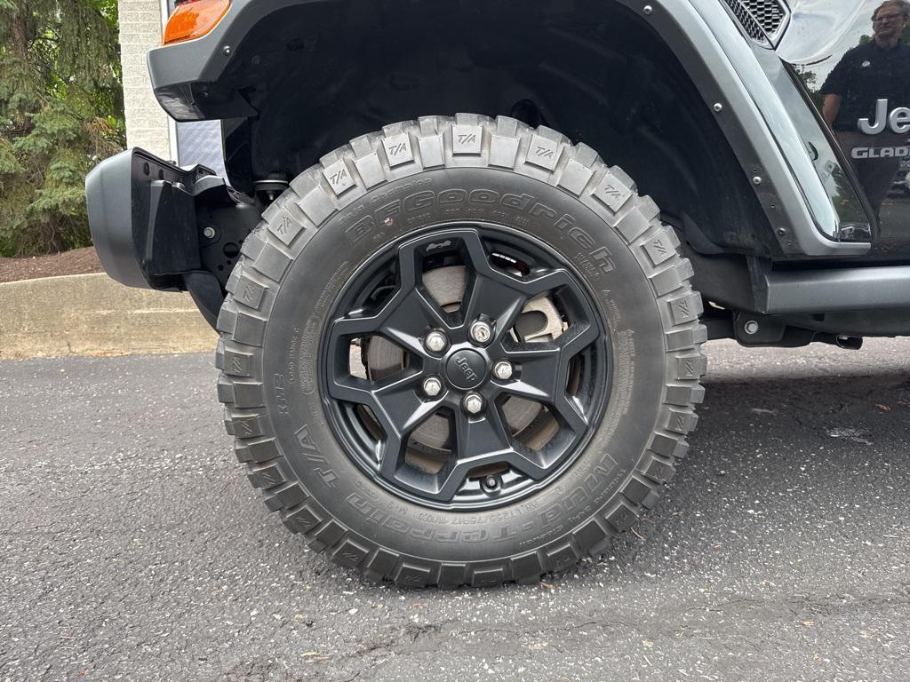 used 2021 Jeep Gladiator car, priced at $31,971