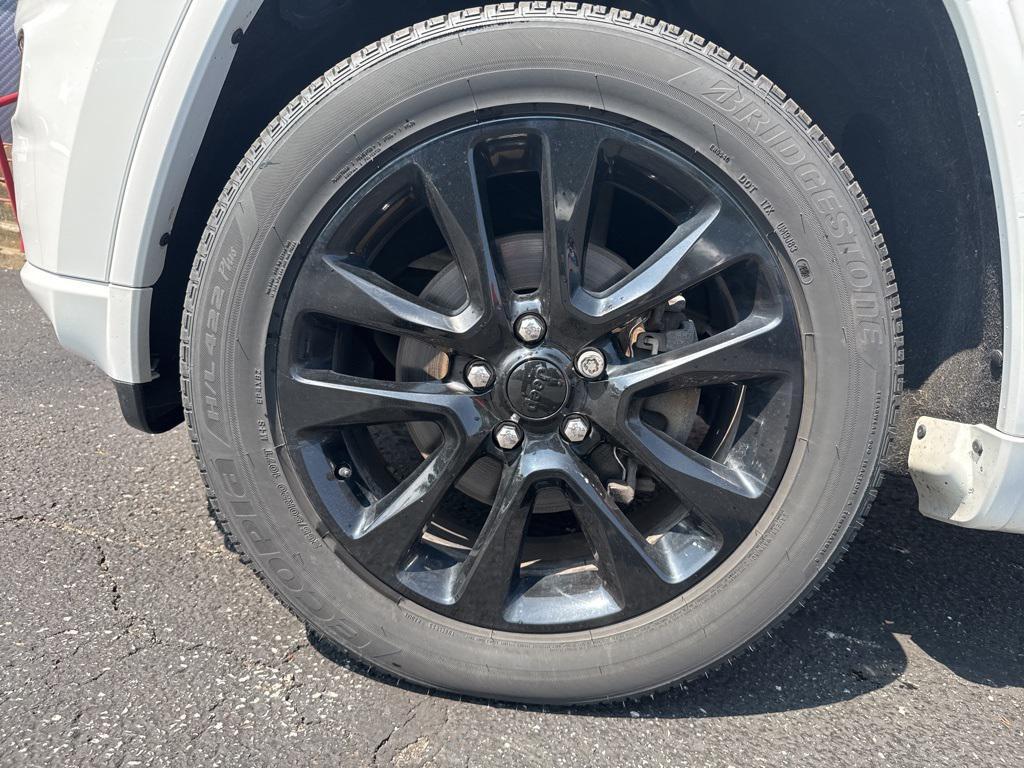 used 2020 Jeep Grand Cherokee car, priced at $24,617