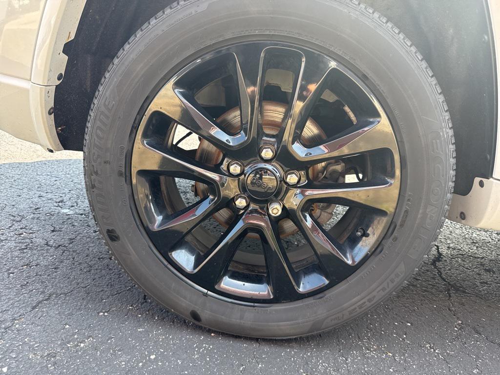 used 2020 Jeep Grand Cherokee car, priced at $24,617