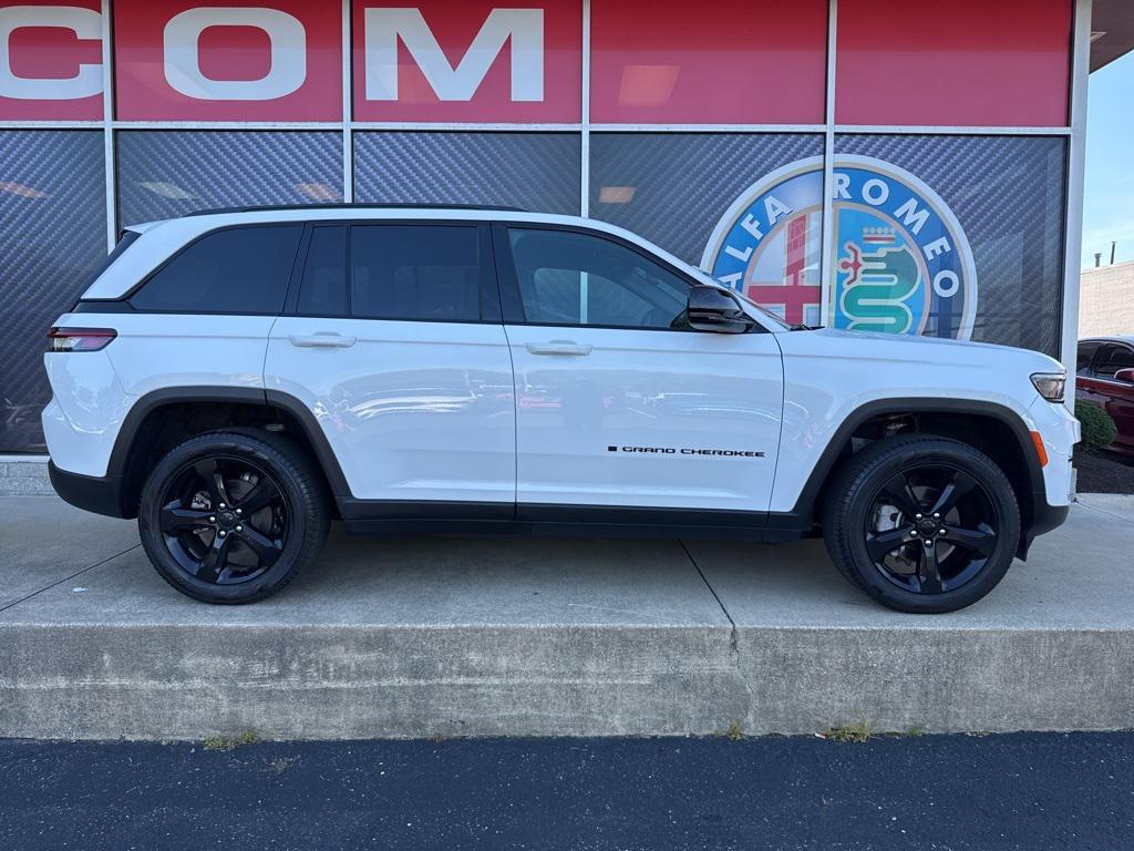 used 2024 Jeep Grand Cherokee car, priced at $34,497