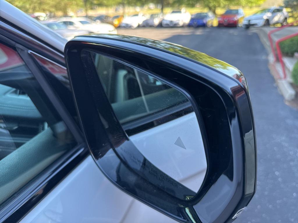 used 2024 Jeep Grand Cherokee car, priced at $34,497