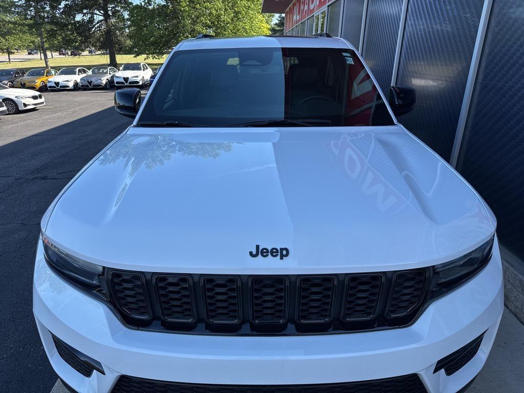 used 2024 Jeep Grand Cherokee car, priced at $34,497
