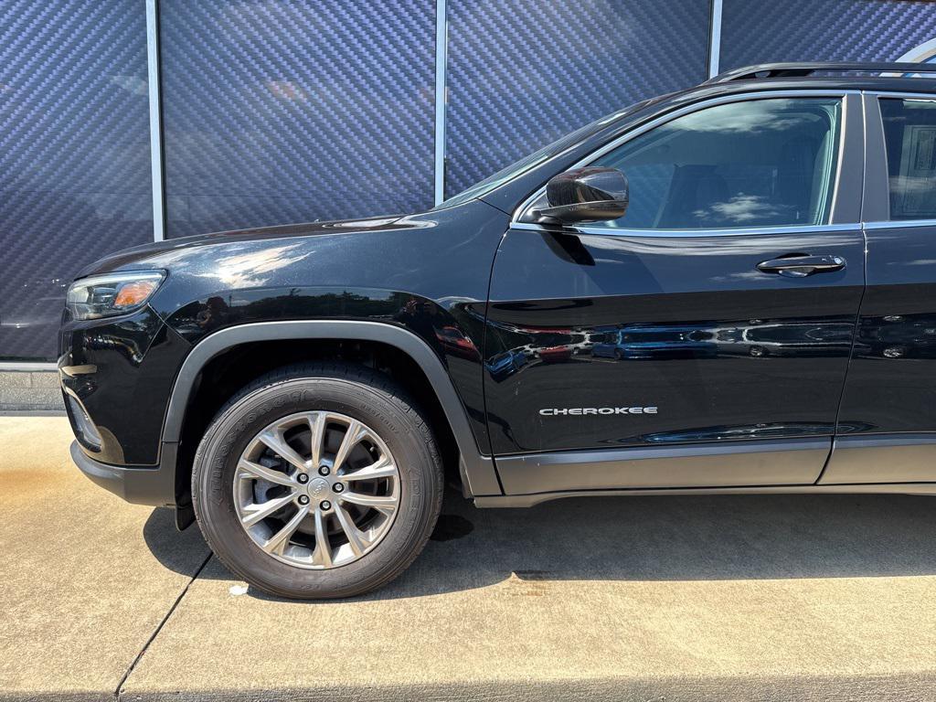used 2022 Jeep Cherokee car, priced at $25,015