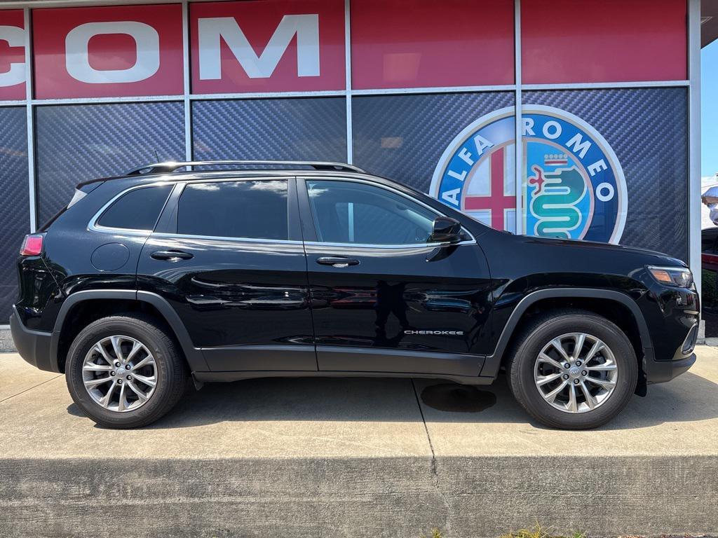 used 2022 Jeep Cherokee car, priced at $25,015