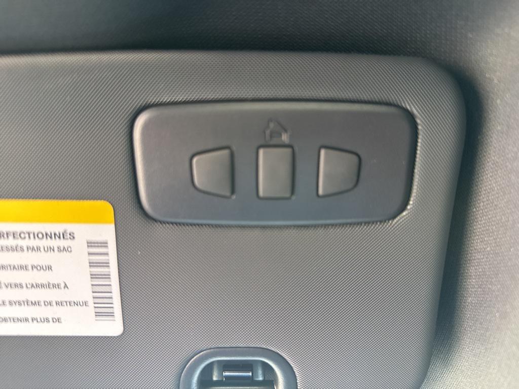 new 2025 Alfa Romeo Giulia car, priced at $52,518