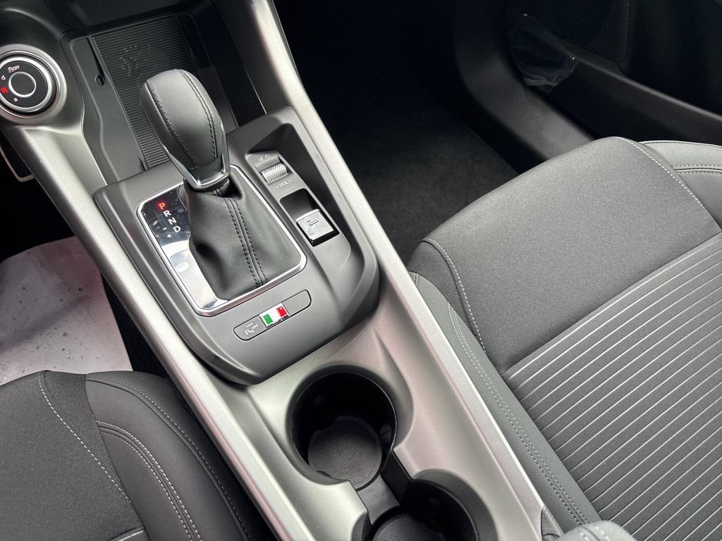 new 2025 Alfa Romeo Tonale car, priced at $41,213