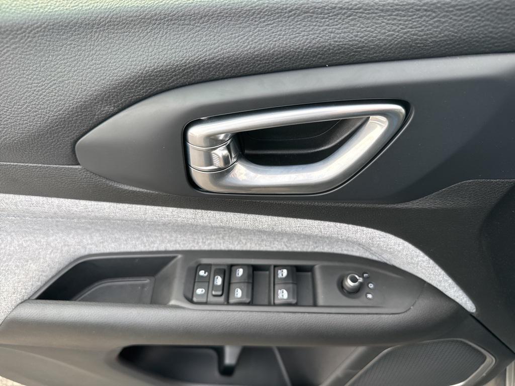 used 2023 Jeep Compass car, priced at $25,158