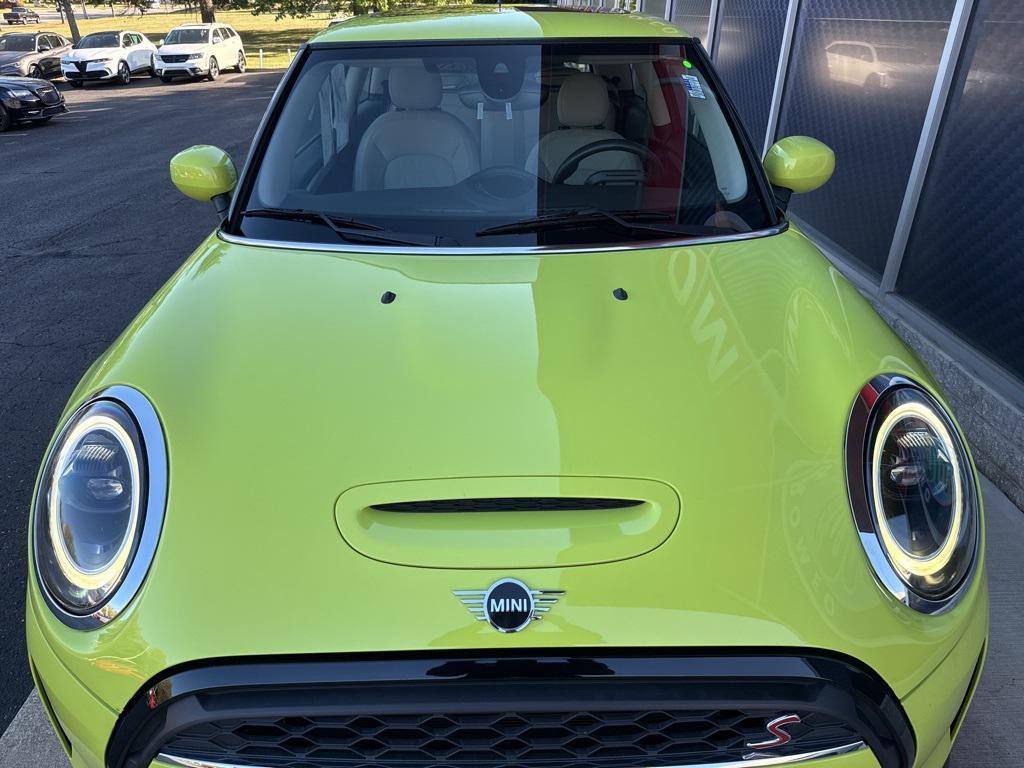 used 2023 MINI Hardtop car, priced at $24,977