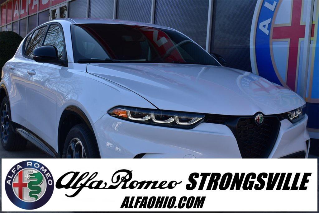 new 2025 Alfa Romeo Tonale car, priced at $45,228