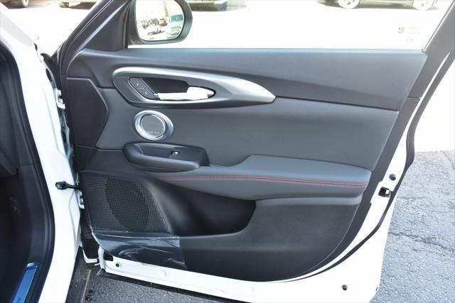 new 2025 Alfa Romeo Tonale car, priced at $57,430