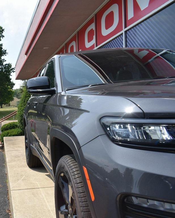 used 2025 Jeep Grand Cherokee car, priced at $45,638