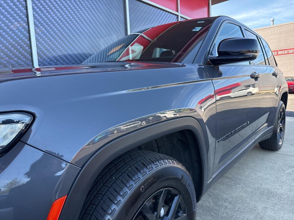used 2024 Jeep Grand Cherokee car, priced at $35,496