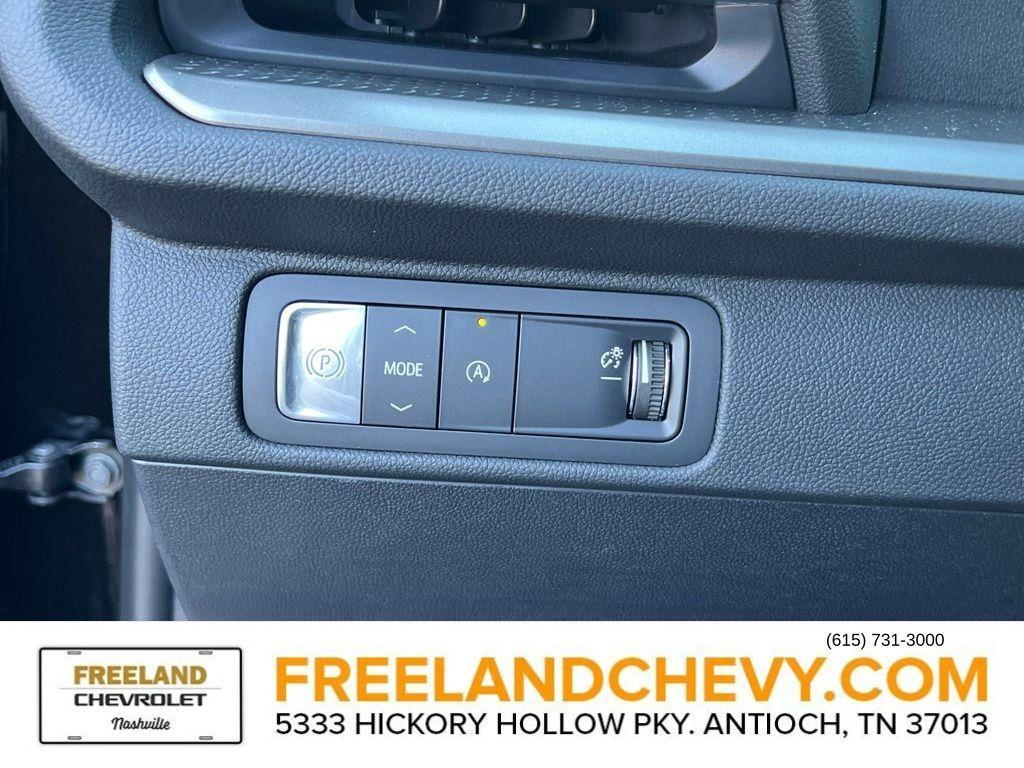 new 2026 Chevrolet Traverse car, priced at $39,198