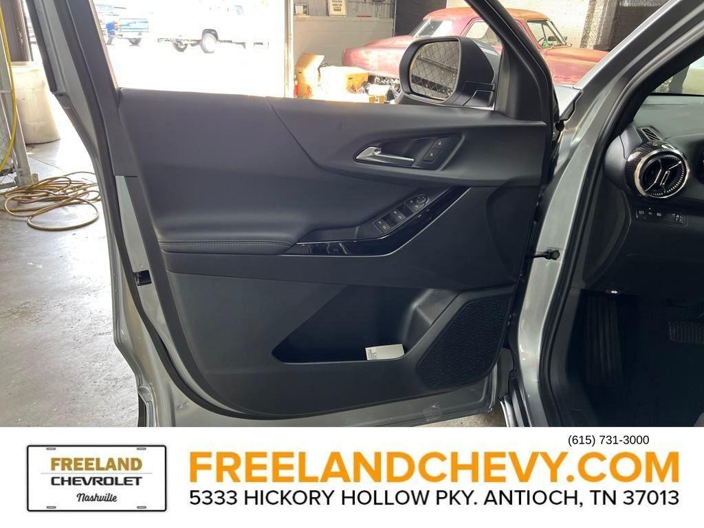 new 2026 Chevrolet Equinox car, priced at $26,671