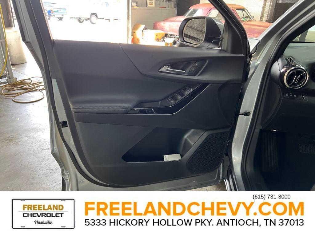 new 2026 Chevrolet Equinox car, priced at $29,995