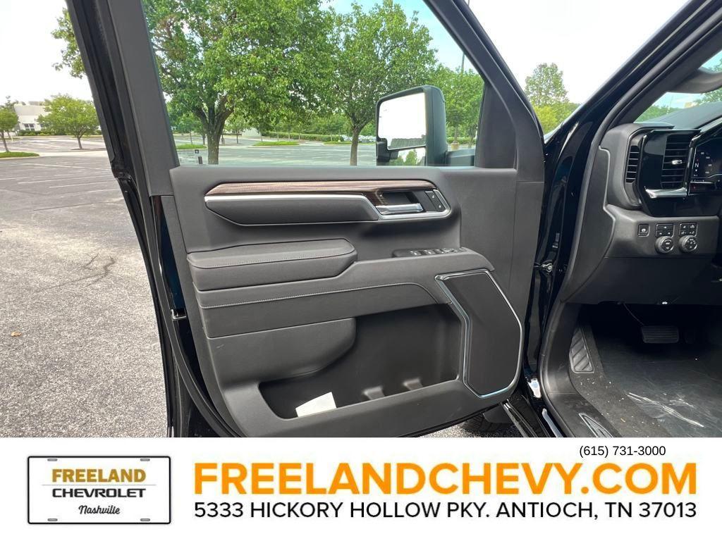new 2025 Chevrolet Silverado 3500 car, priced at $65,364